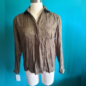 Size medium/  vintage 1980s silk textured  blouse, neutral, button down, brown
